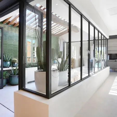 Maison Skyloft Ferienhaus *