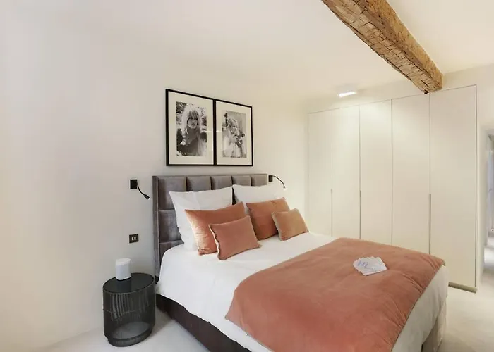 Maison Skyloft Ferienhaus *